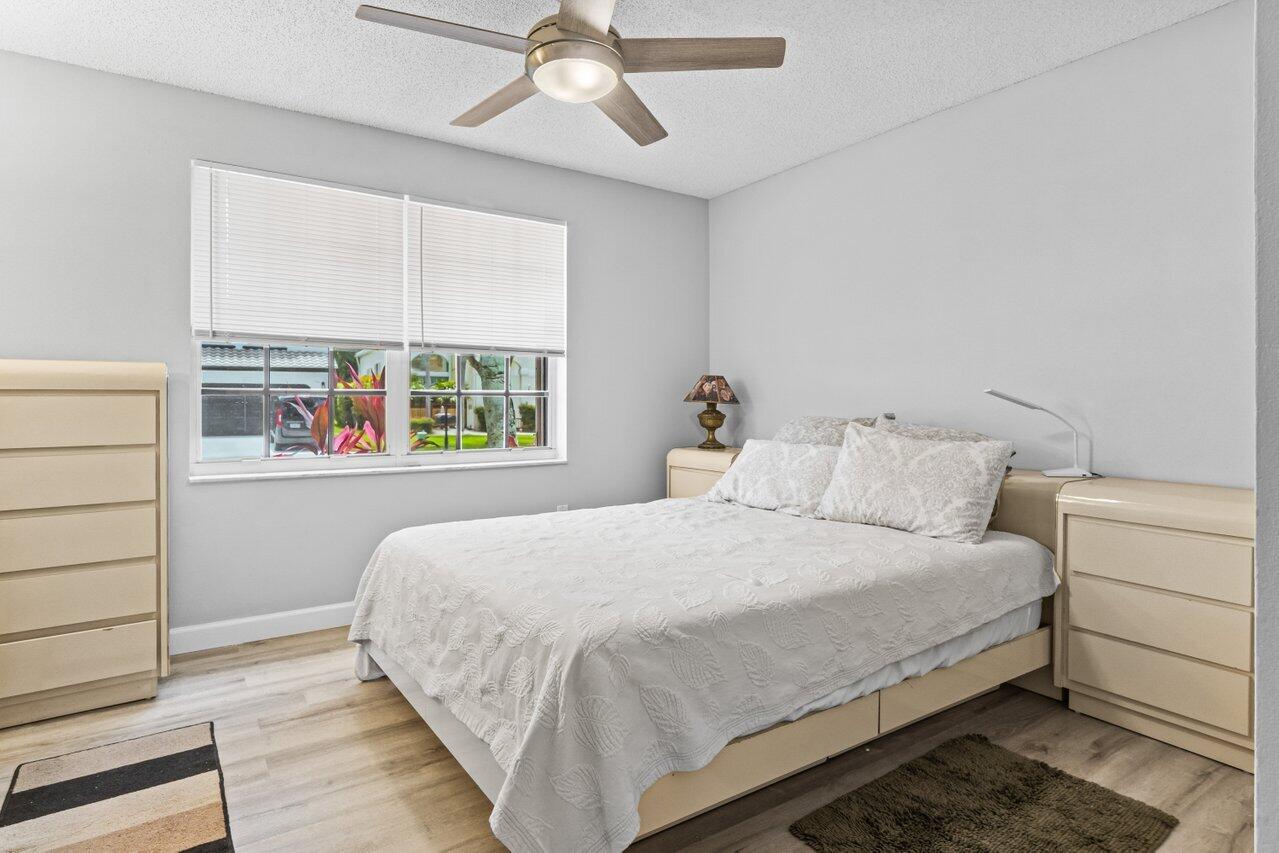 6617 Waverly Lane