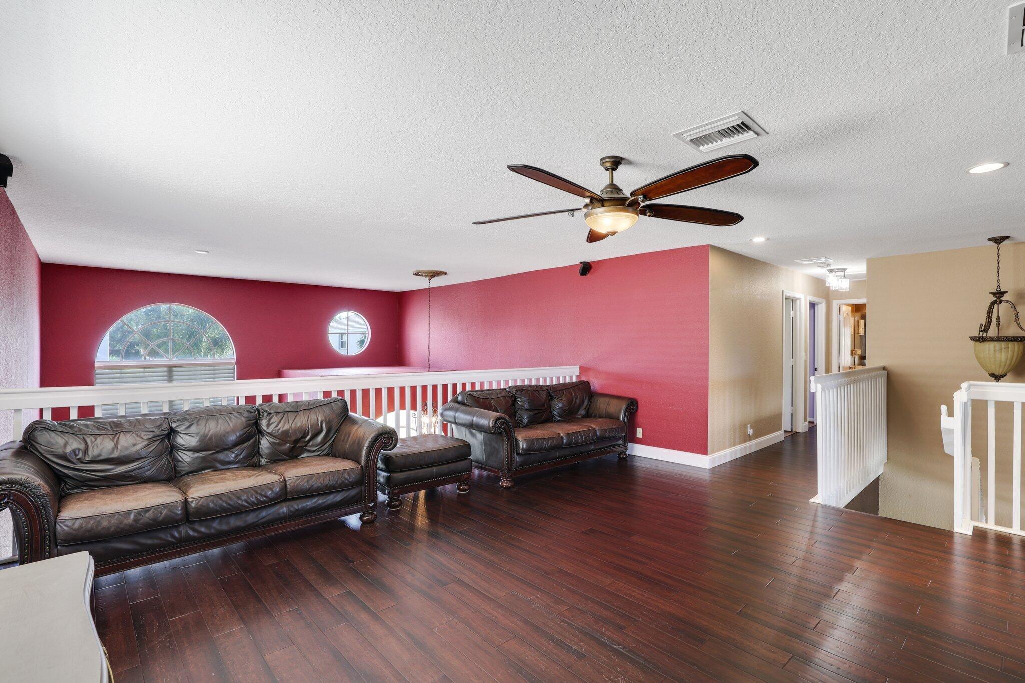 286 Berenger Walk