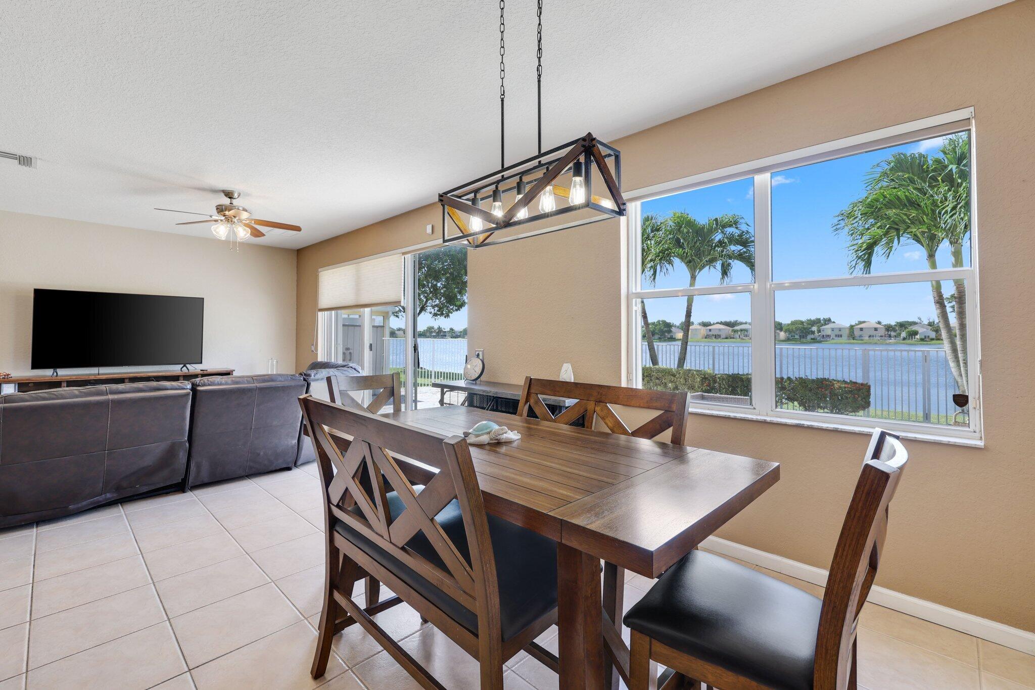 286 Berenger Walk