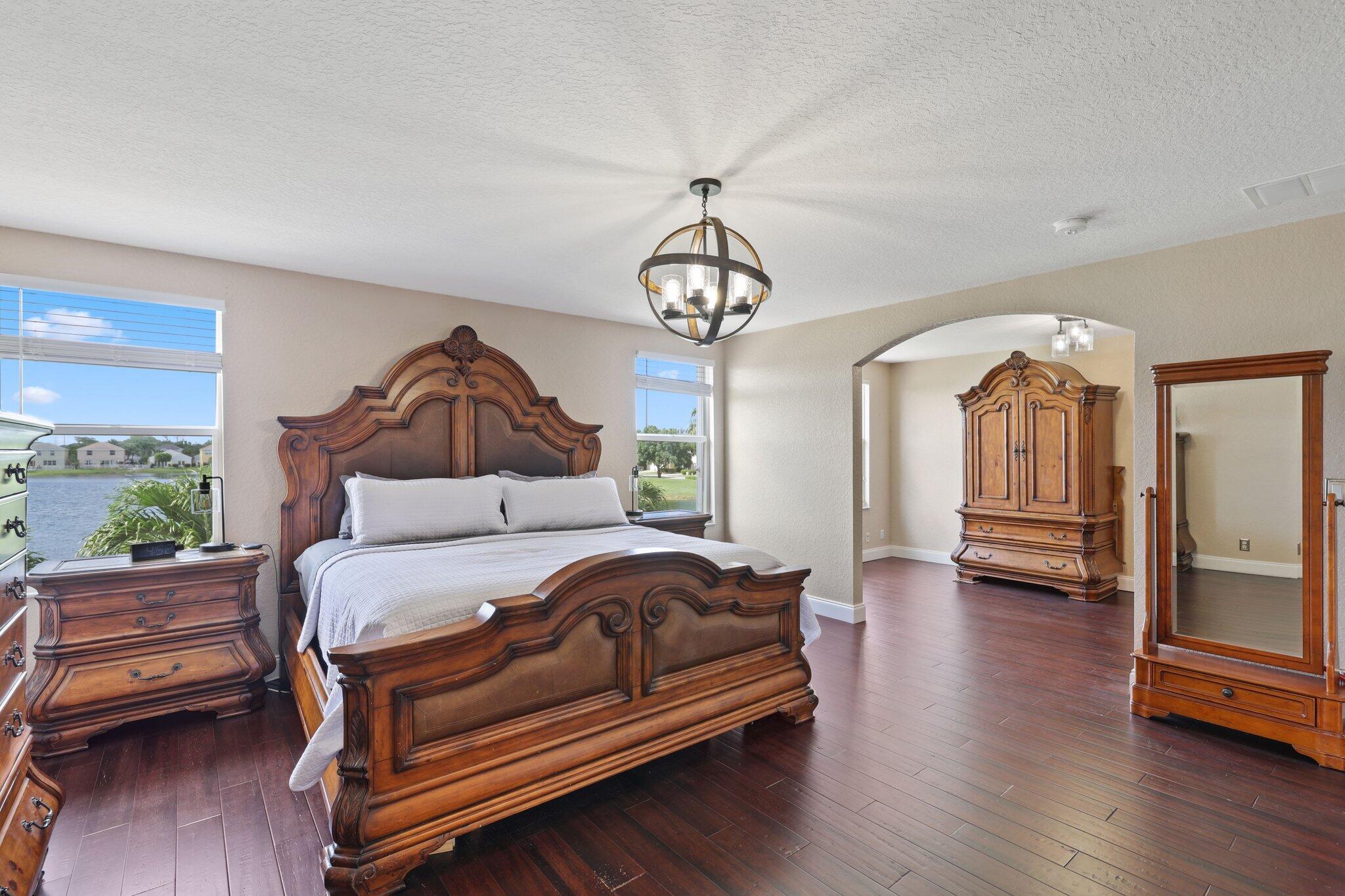 286 Berenger Walk