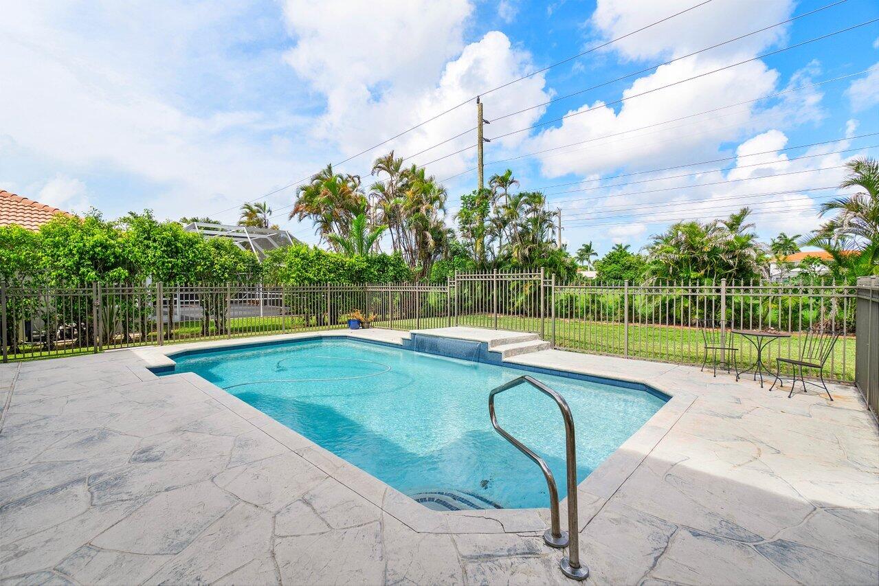 20284 Hacienda Court