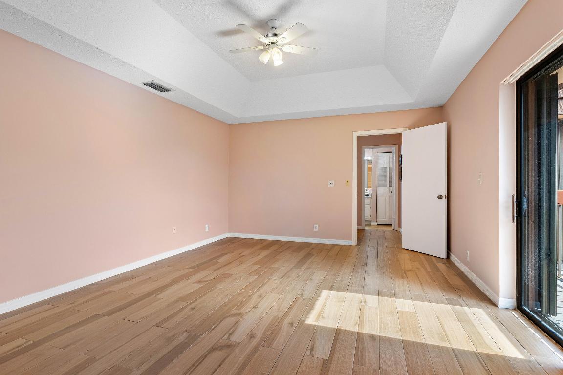 4 Atrium Circle A, Atlantis Unit: A