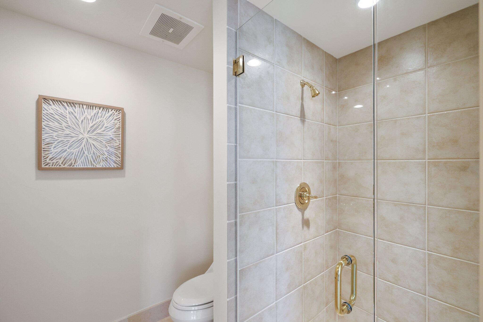 3920 N Ocean Drive 20a