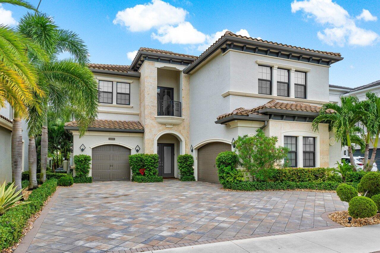 9813 Vitrail Lane