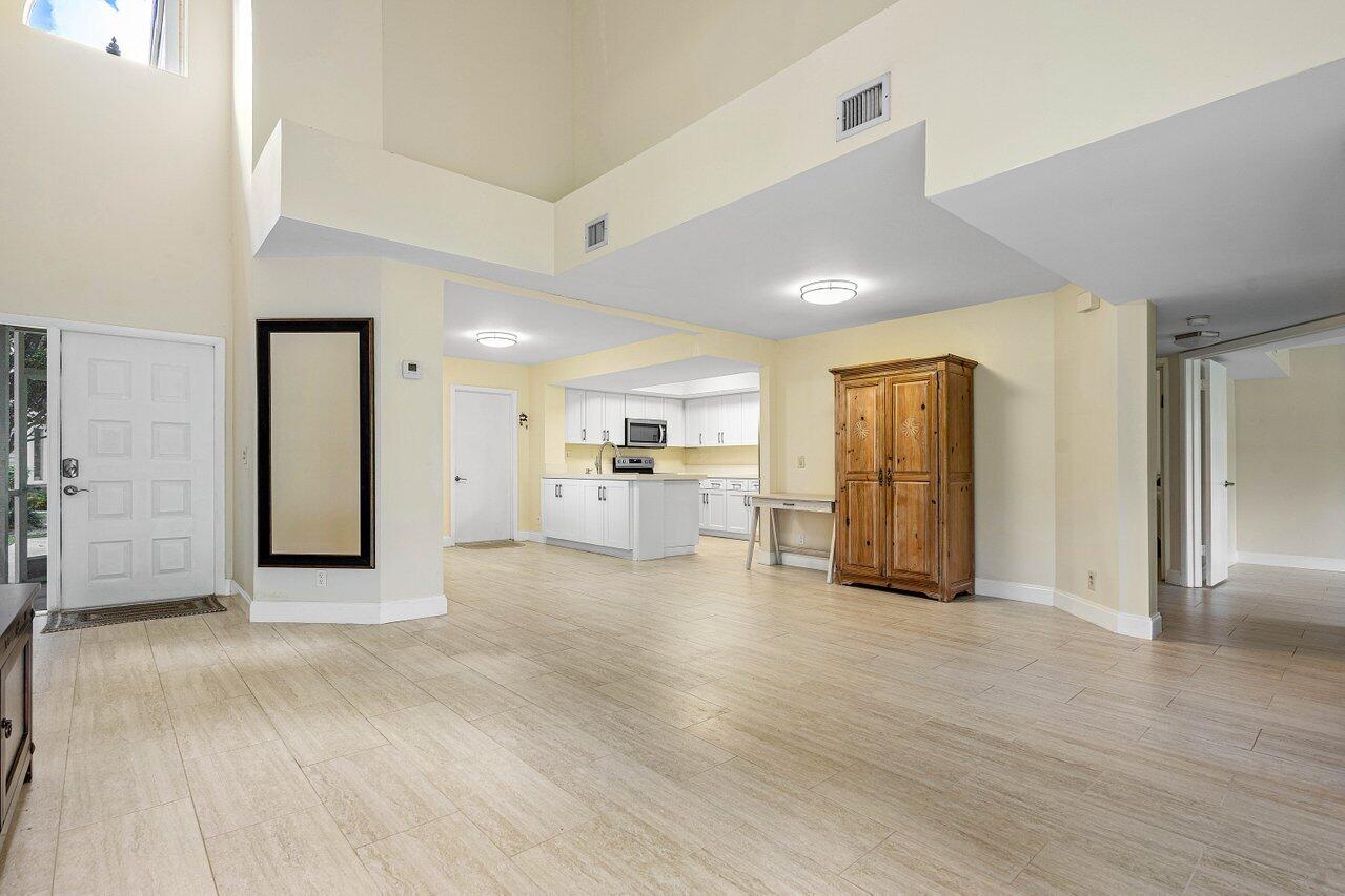 5295 Buckhead Circle (1030)