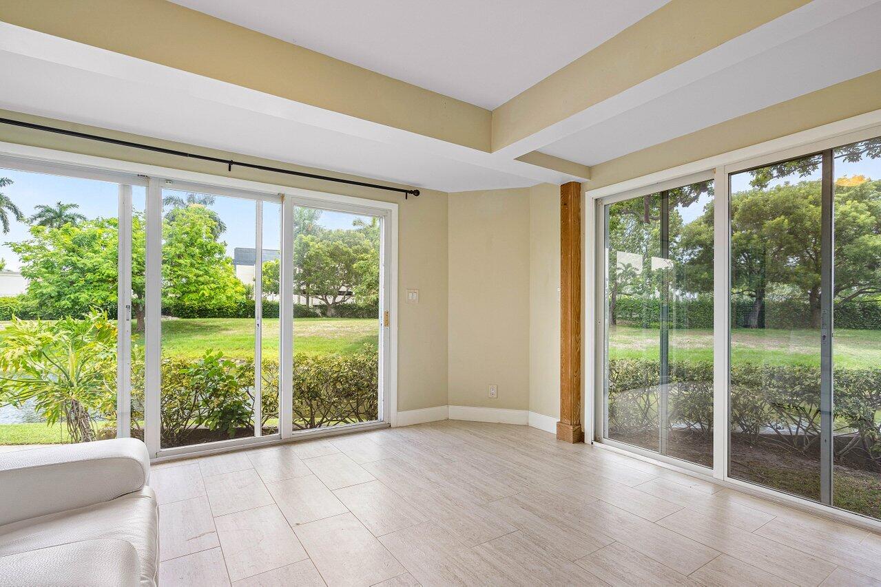 5295 Buckhead Circle (1030)