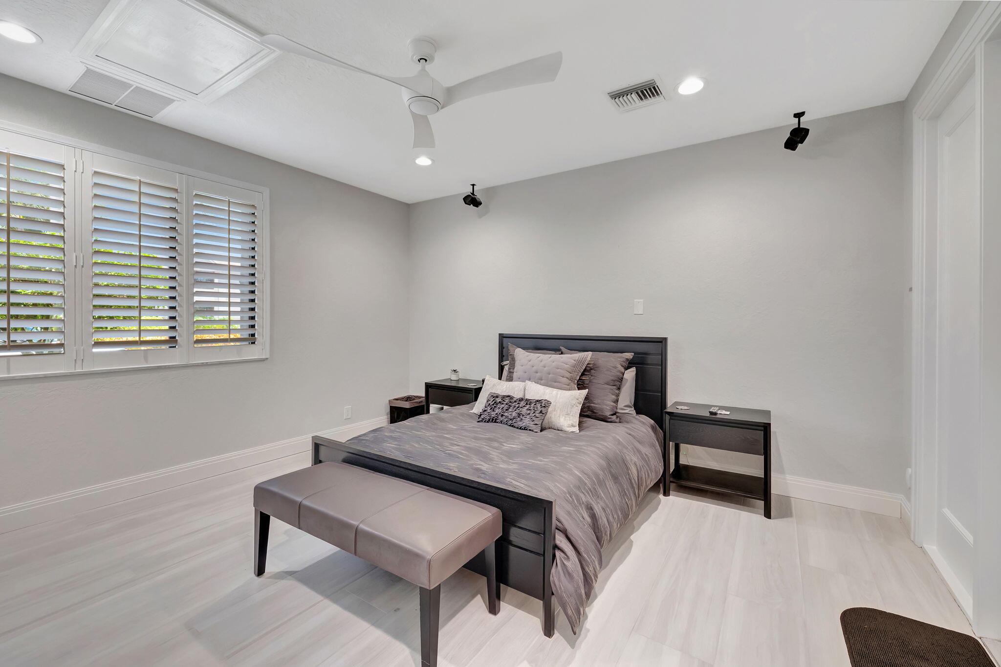 6192 NW 24th Terrace