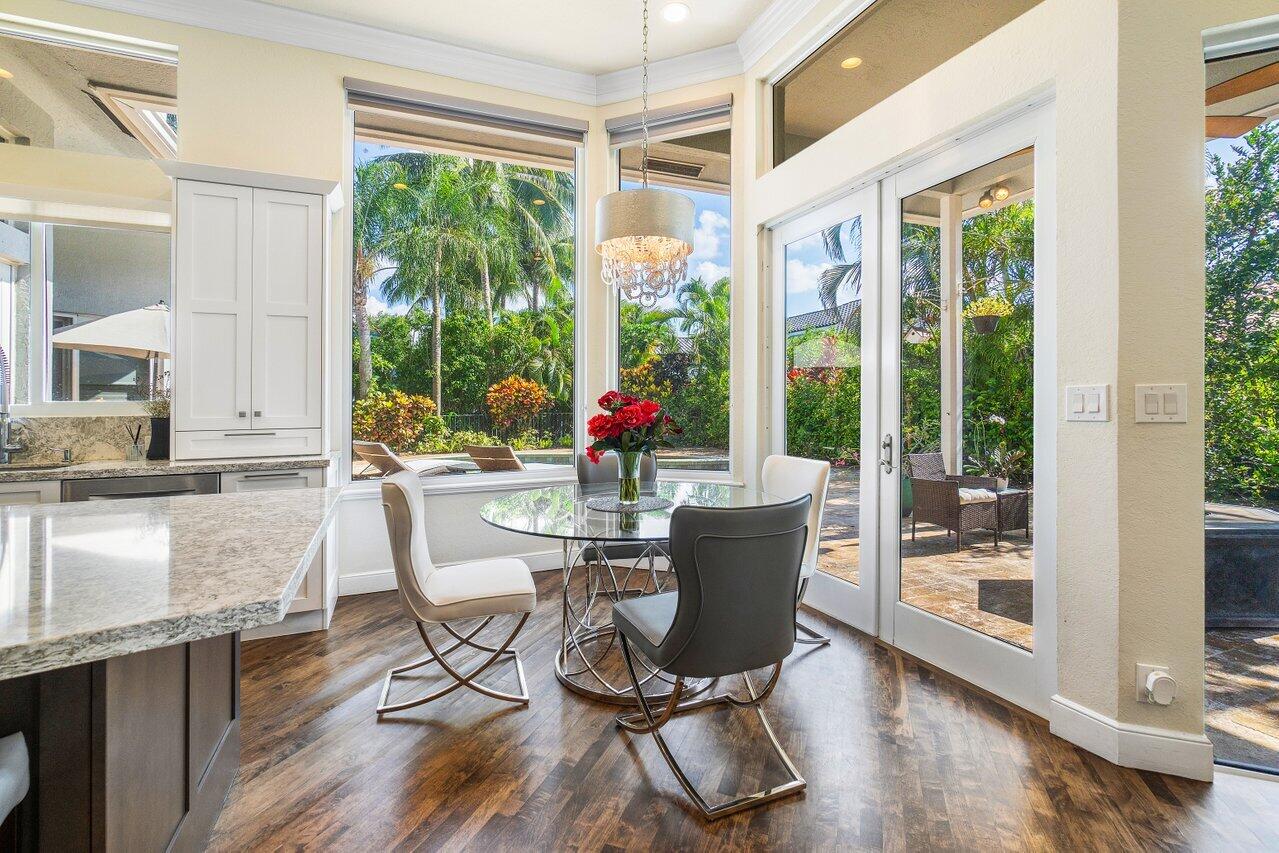 5761 Paddington Way