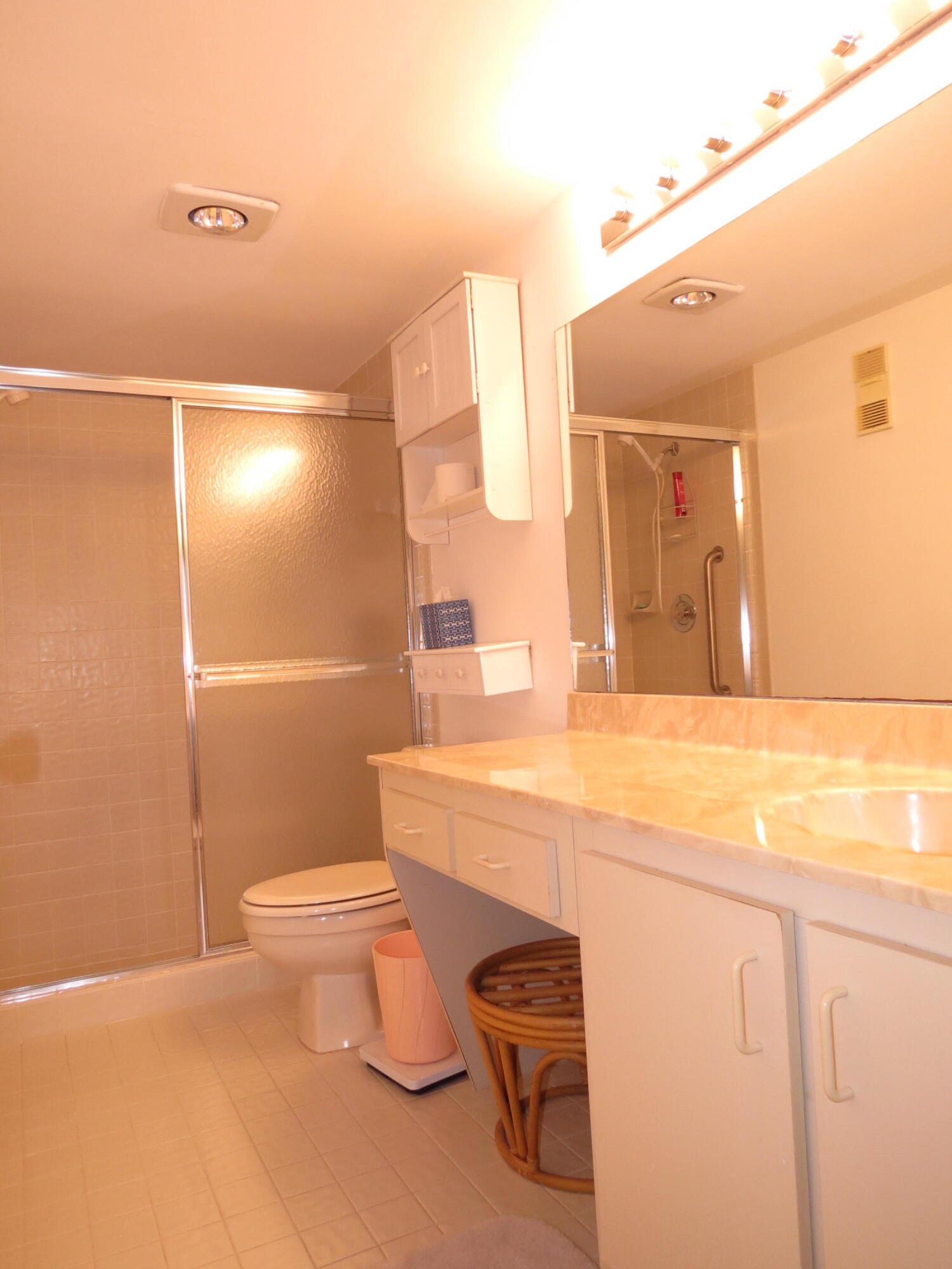 5920 S End Lake Drive 102