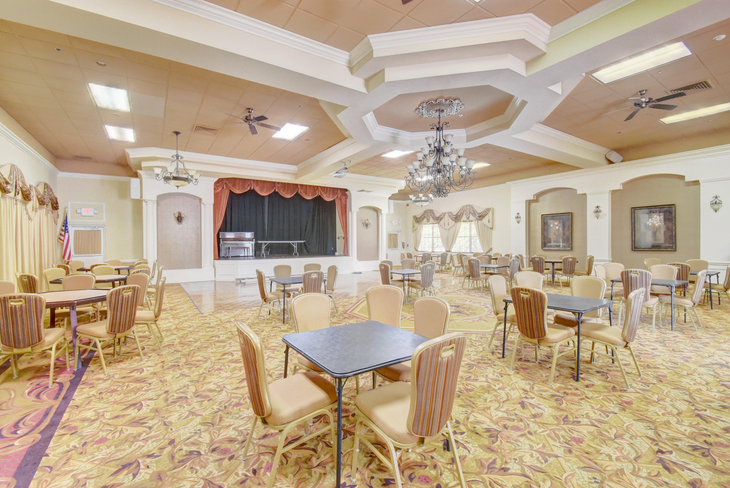 5920 S End Lake Drive 102