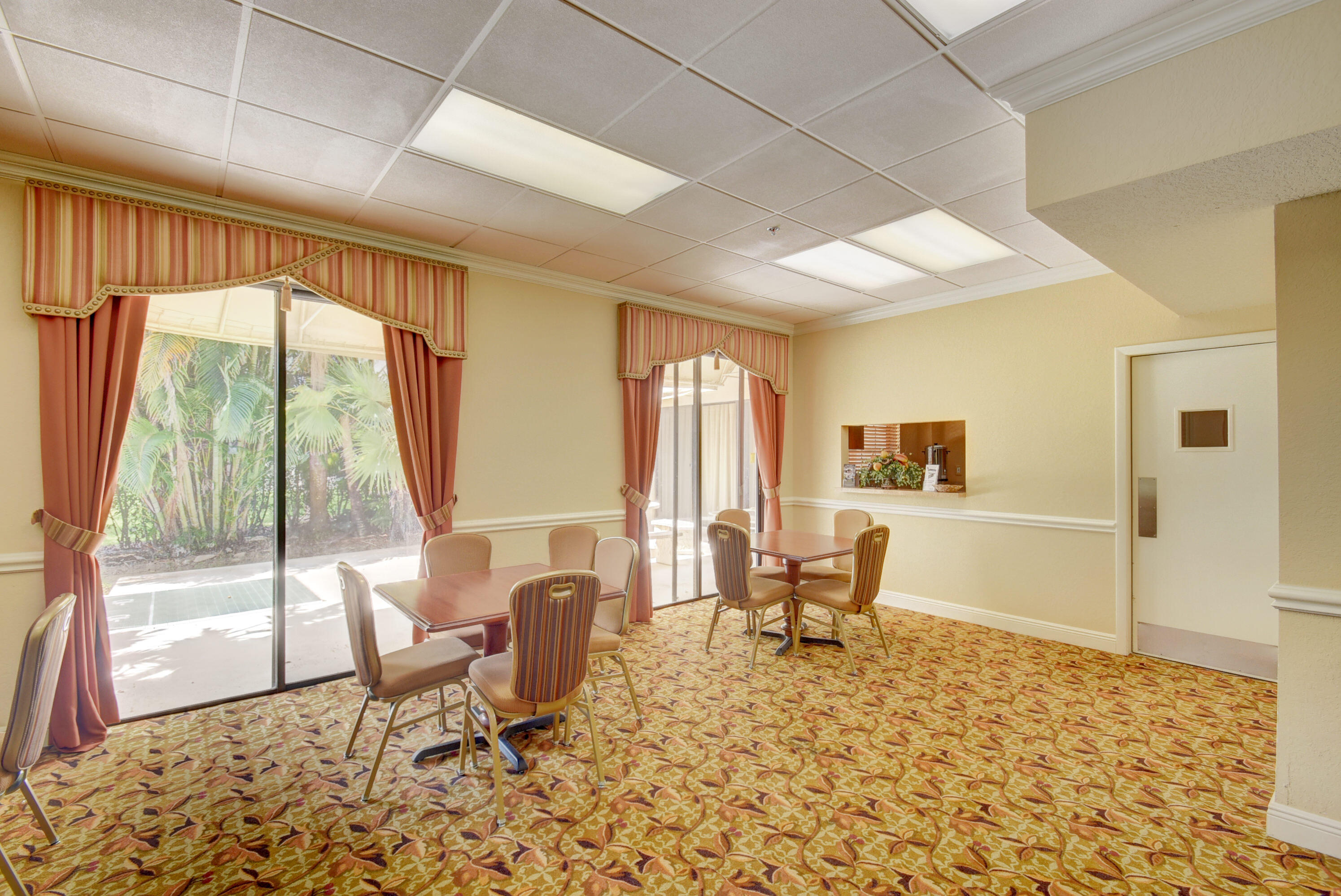 5920 S End Lake Drive 102