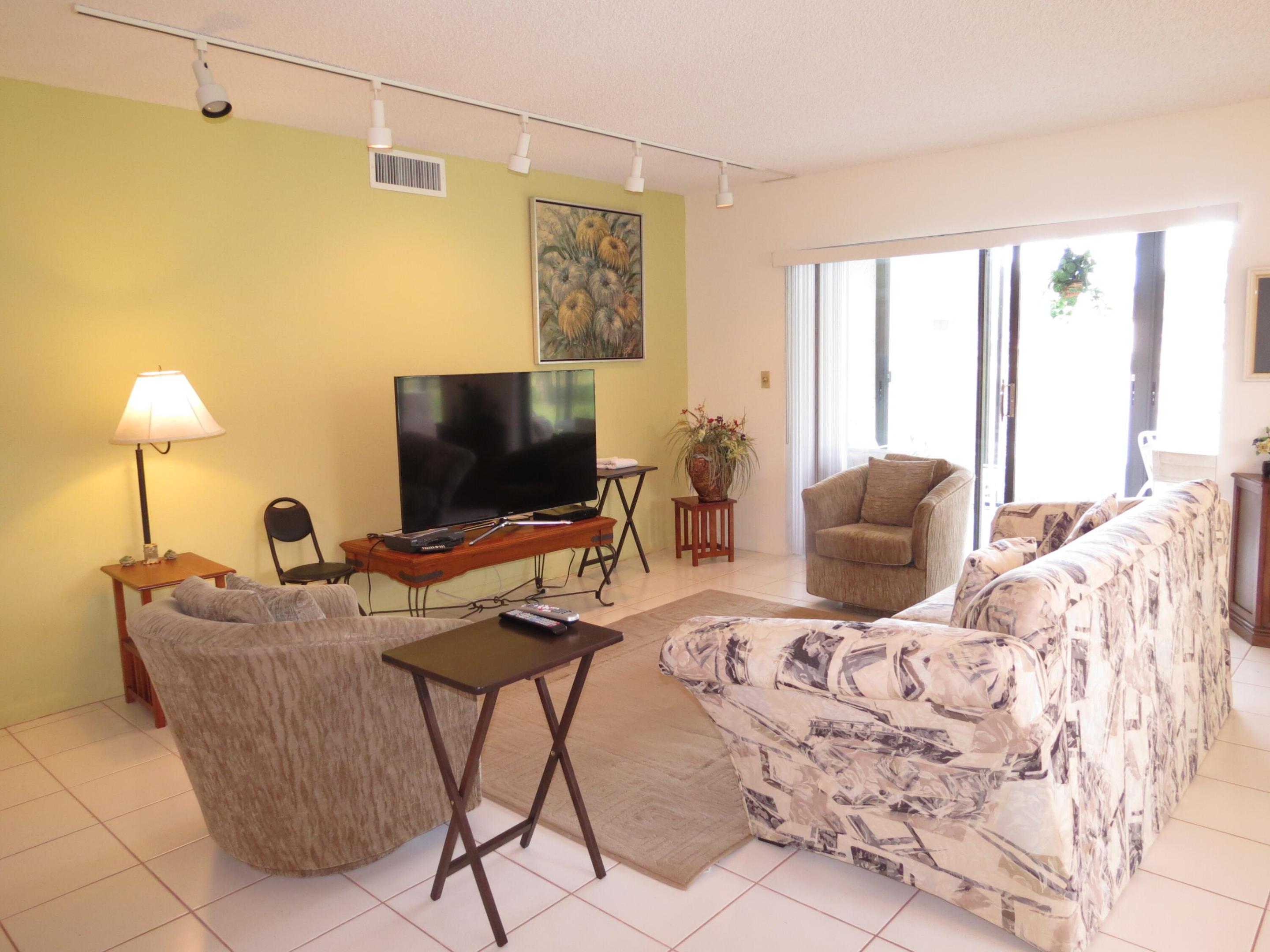 5920 S End Lake Drive 102