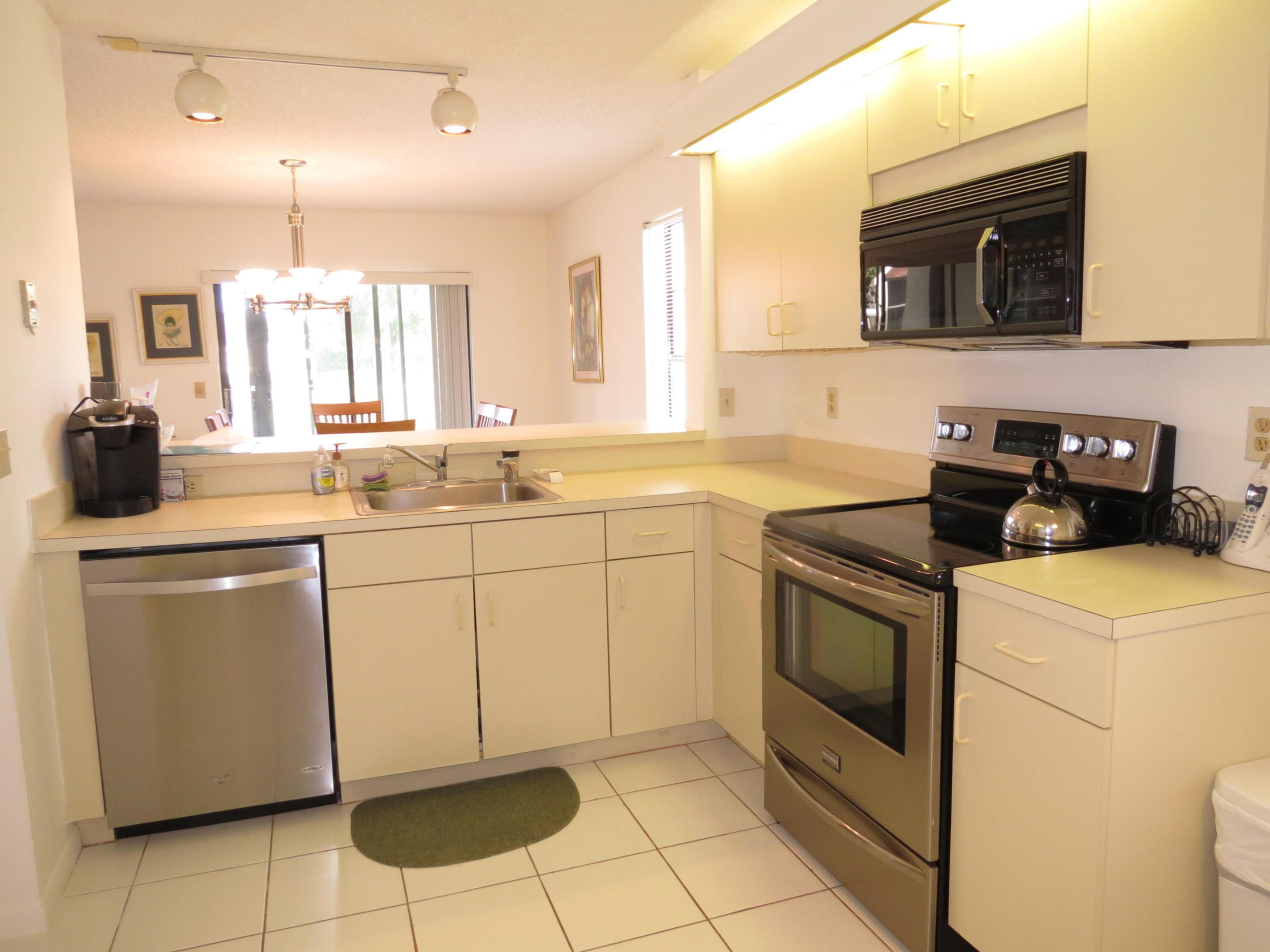 5920 S End Lake Drive 102