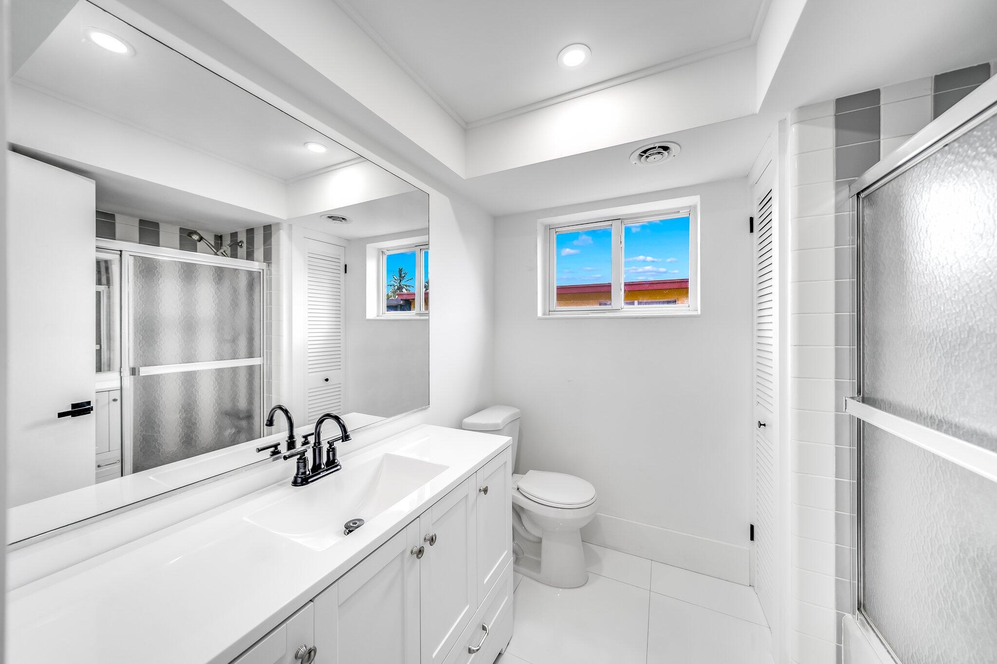 313 Cypress Lane, Palm Springs