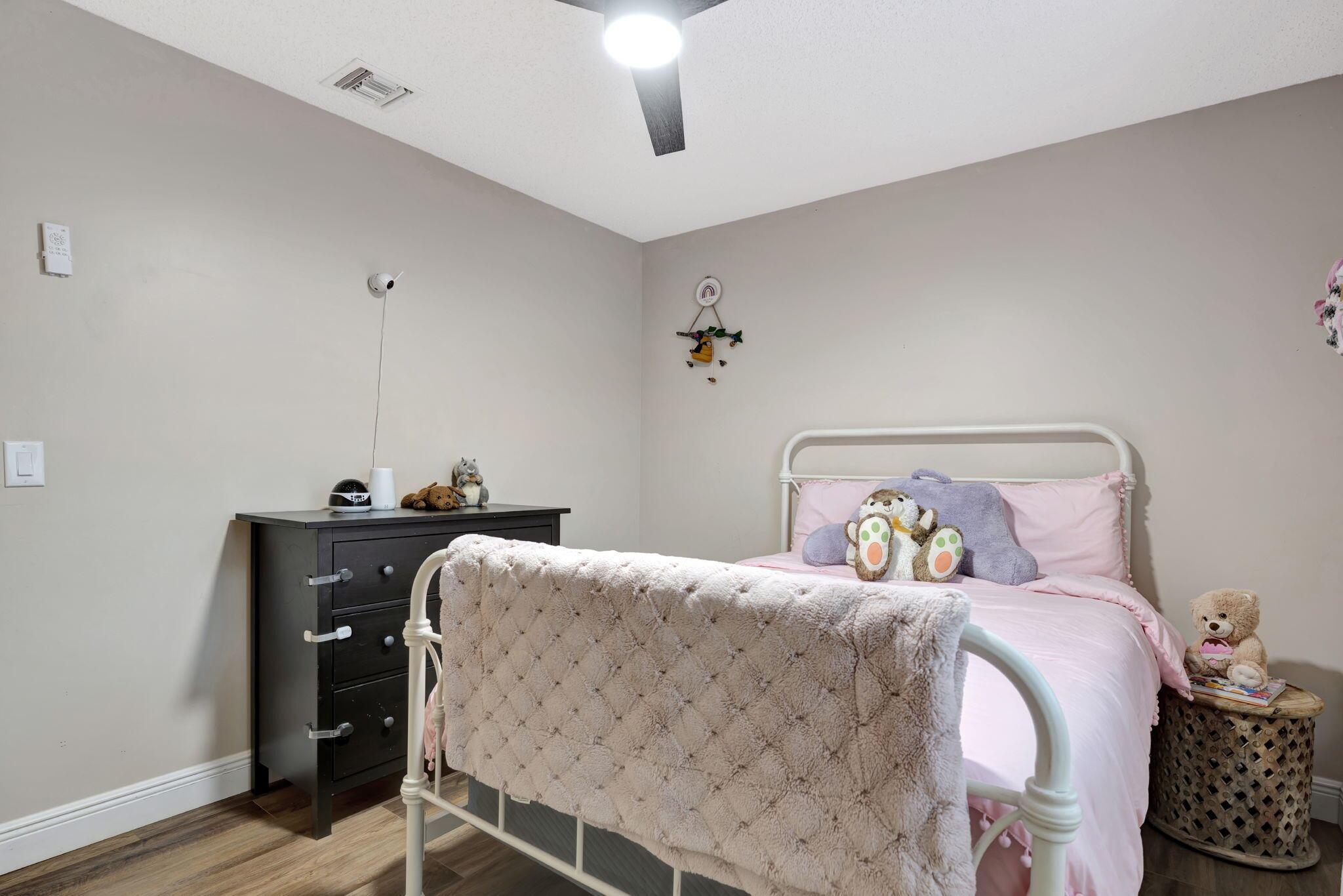 4547 SE Geneva Drive