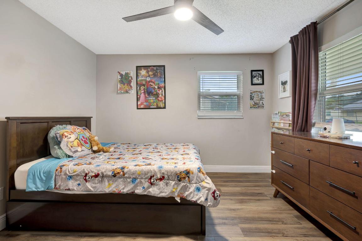 4547 SE Geneva Drive