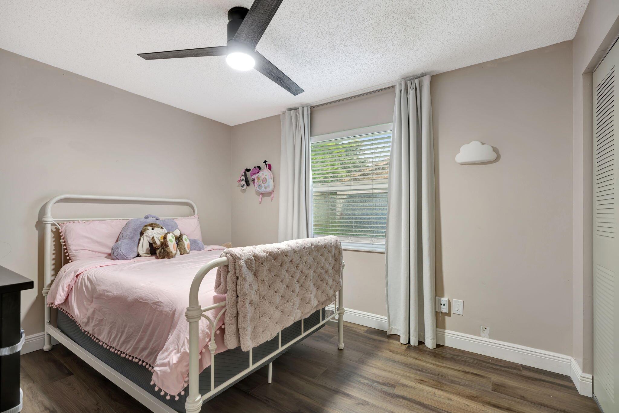 4547 SE Geneva Drive