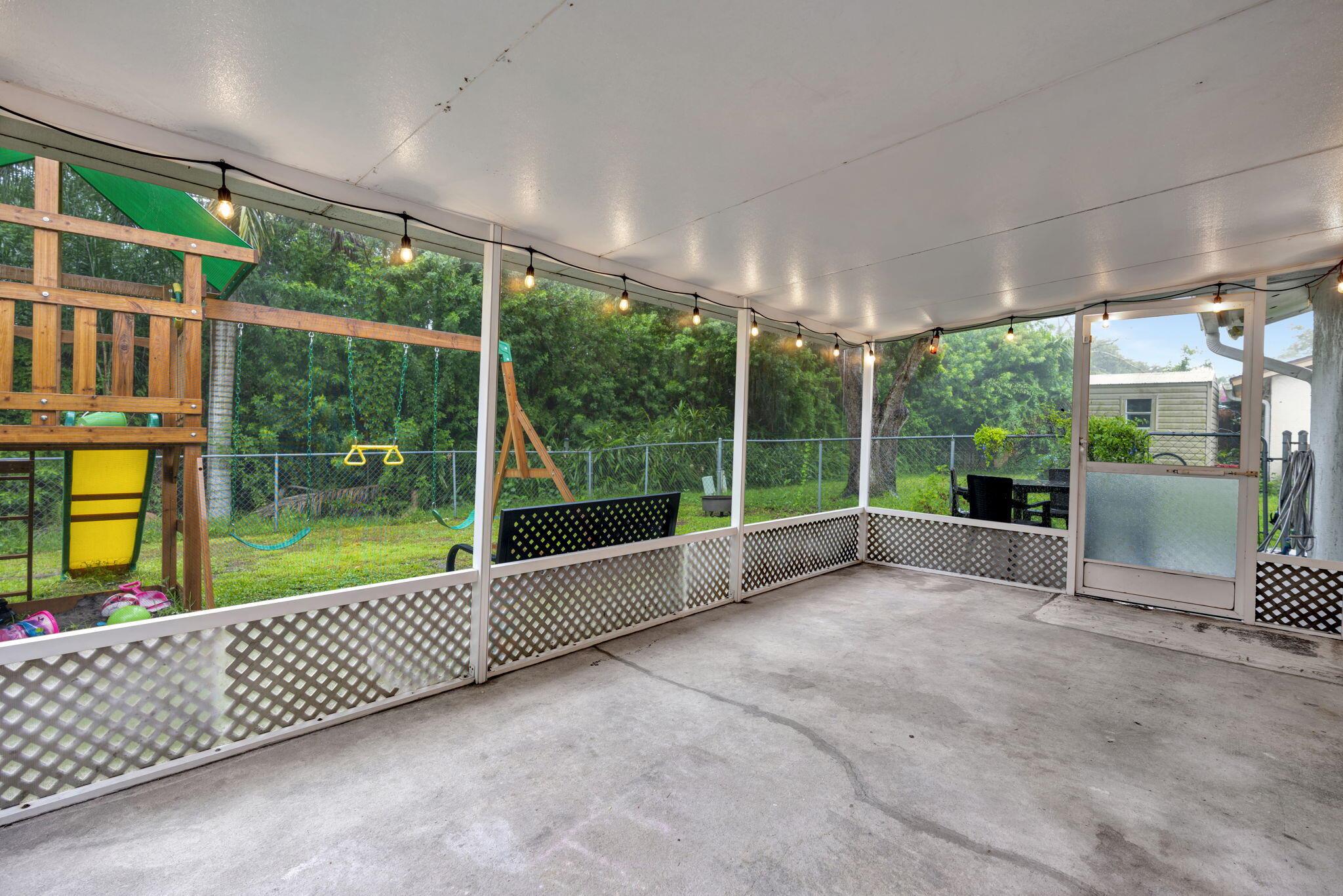 4547 SE Geneva Drive