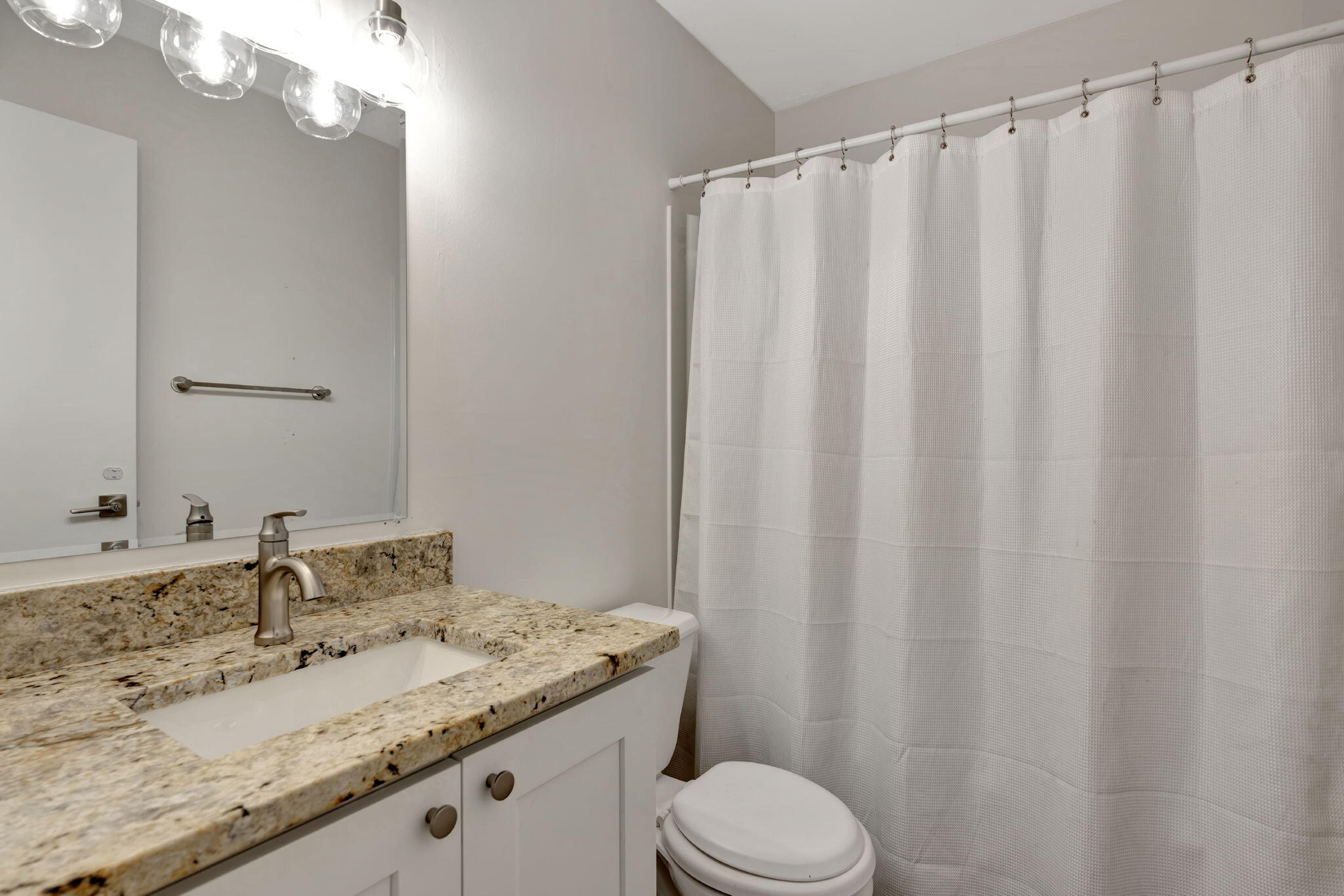 4547 SE Geneva Drive