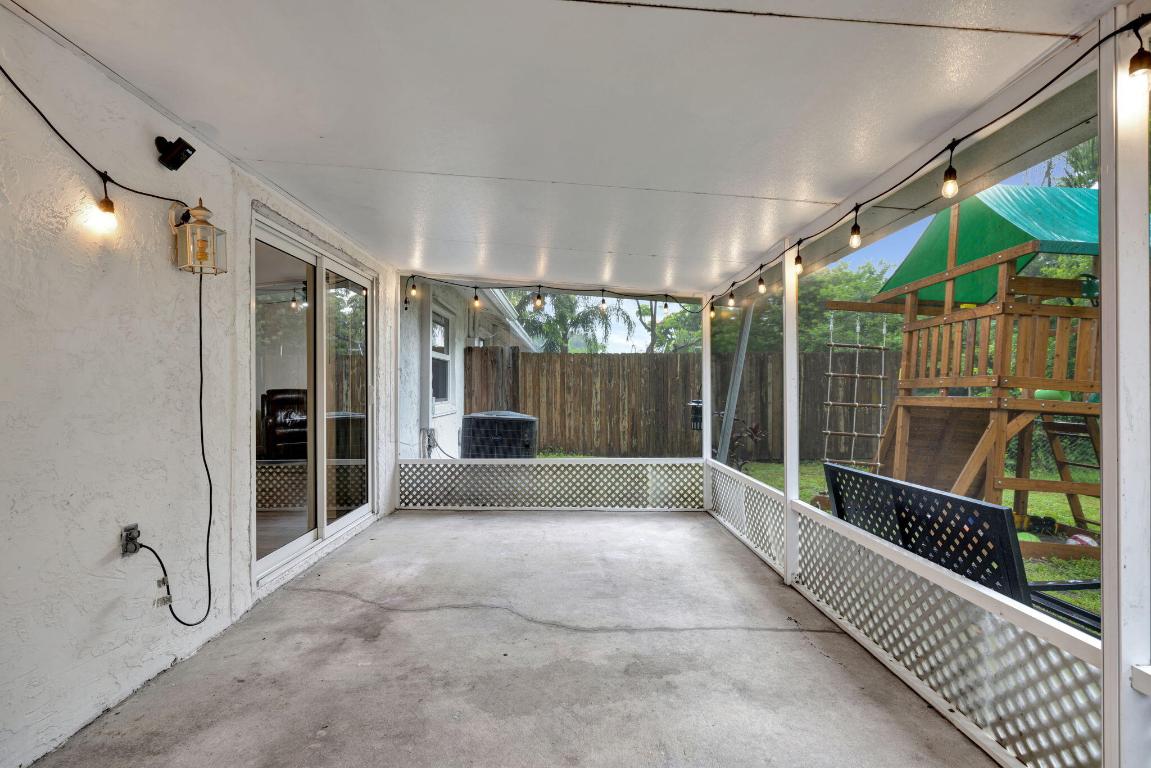 4547 SE Geneva Drive