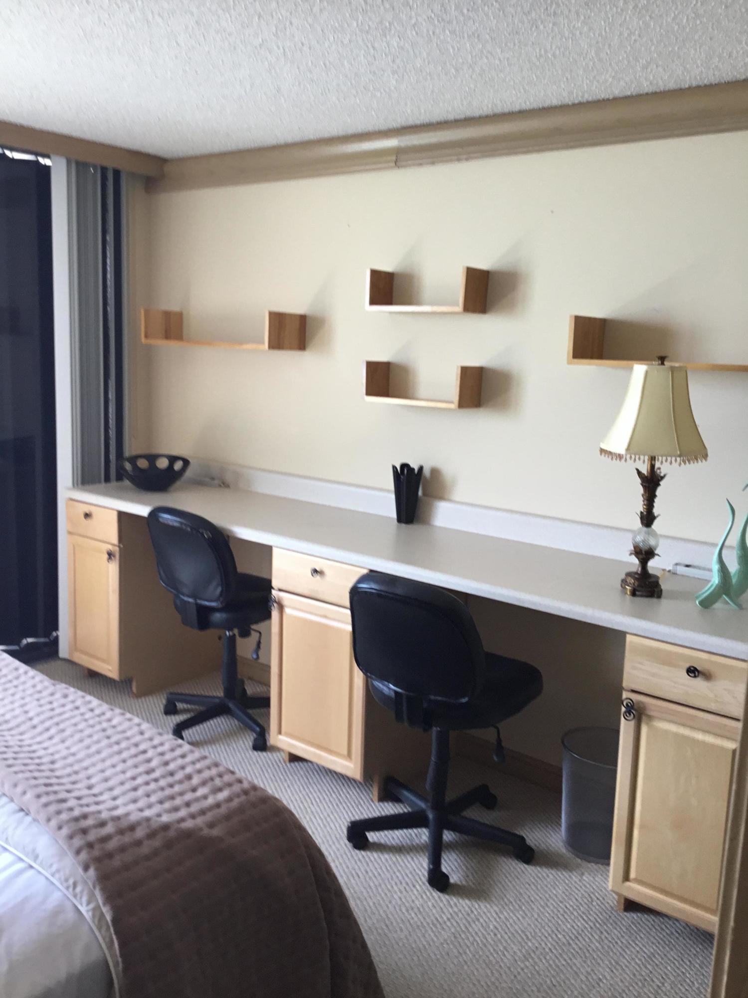 4200 N Ocean Drive 1-902