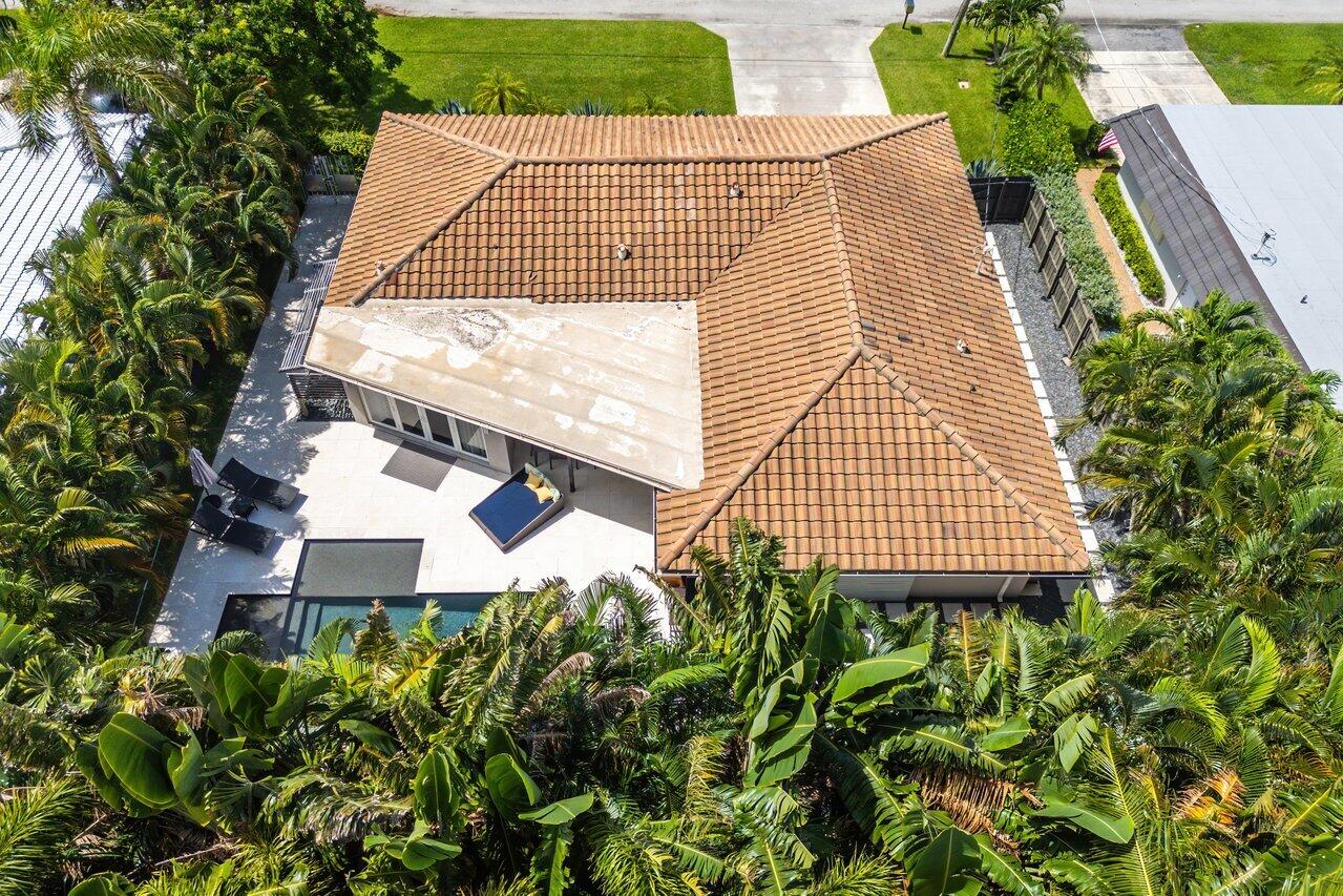 855 Berkeley Street ()
