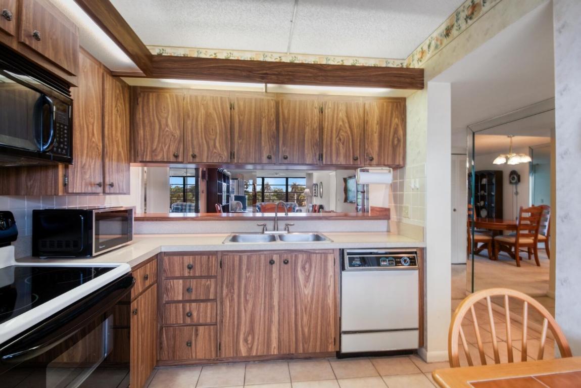 6121 Balboa Circle, 404, Boca Raton Unit: 404