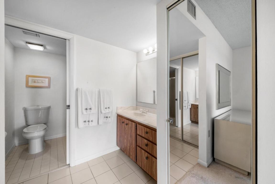 6121 Balboa Circle, 404, Boca Raton Unit: 404