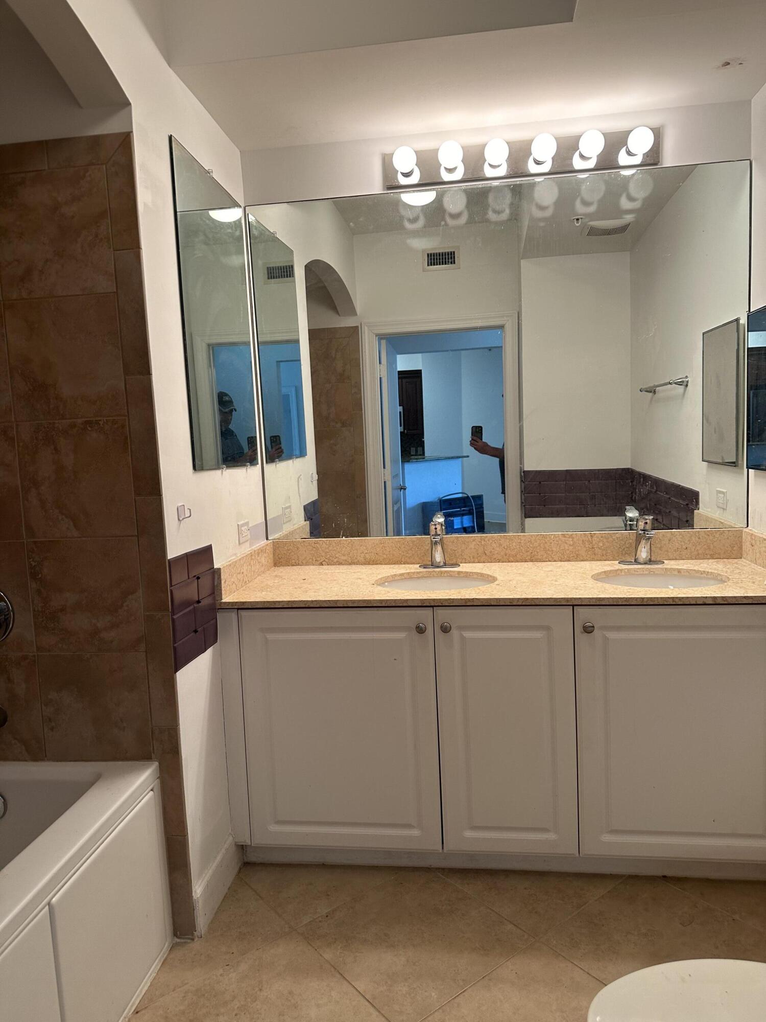 1660 Renaissance Commons Boulevard 2218