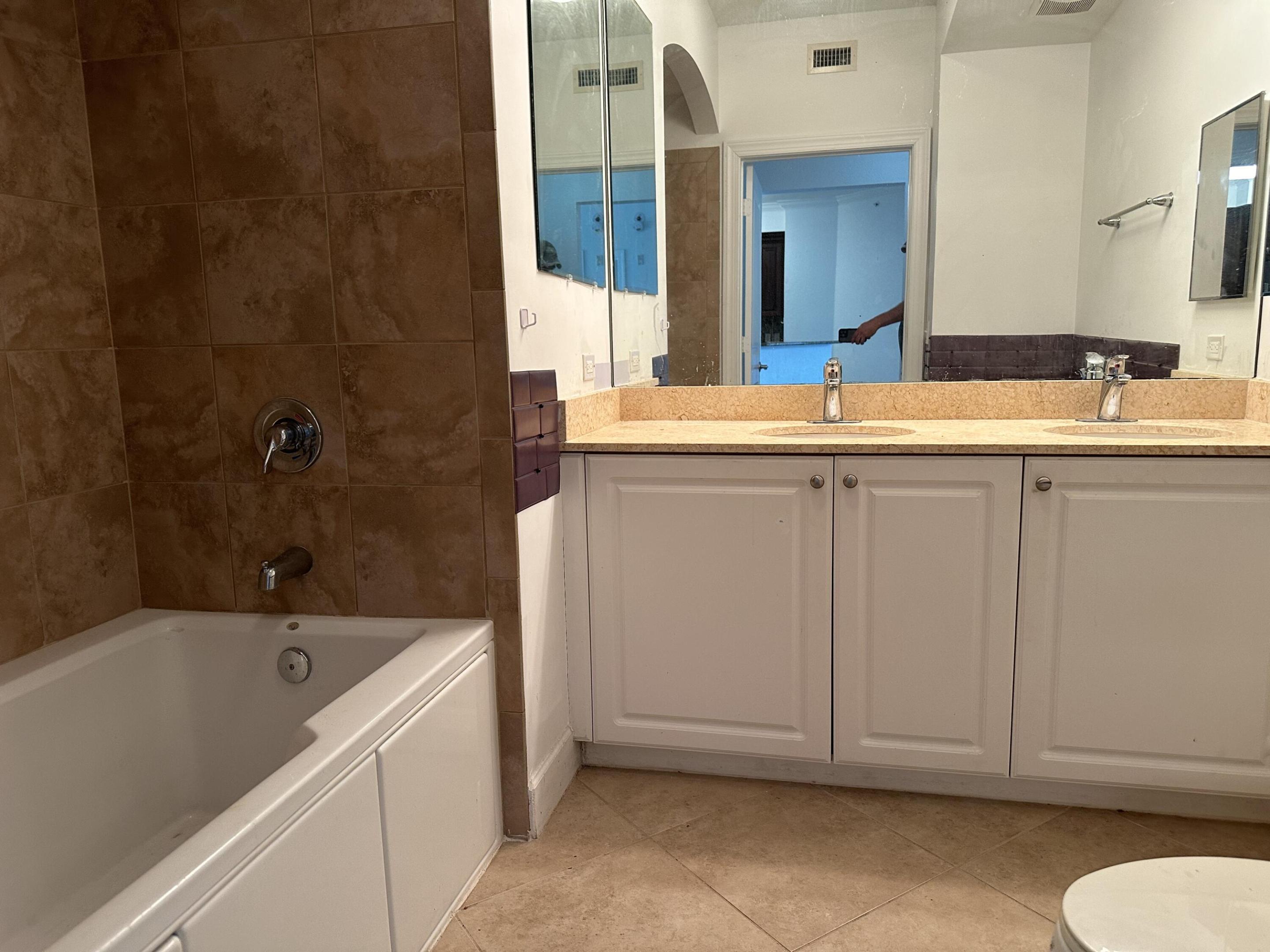 1660 Renaissance Commons Boulevard 2218