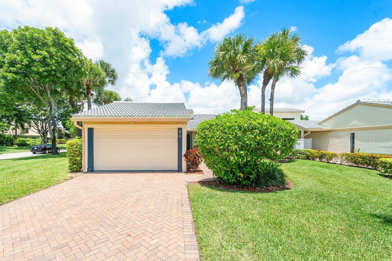 8 Eastgate Drive A