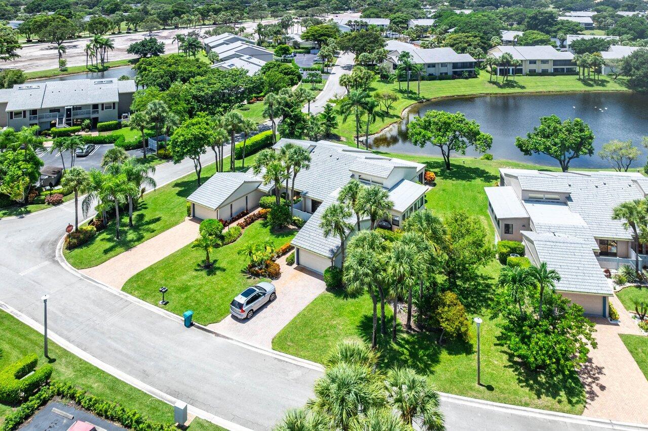 8 Eastgate Drive A