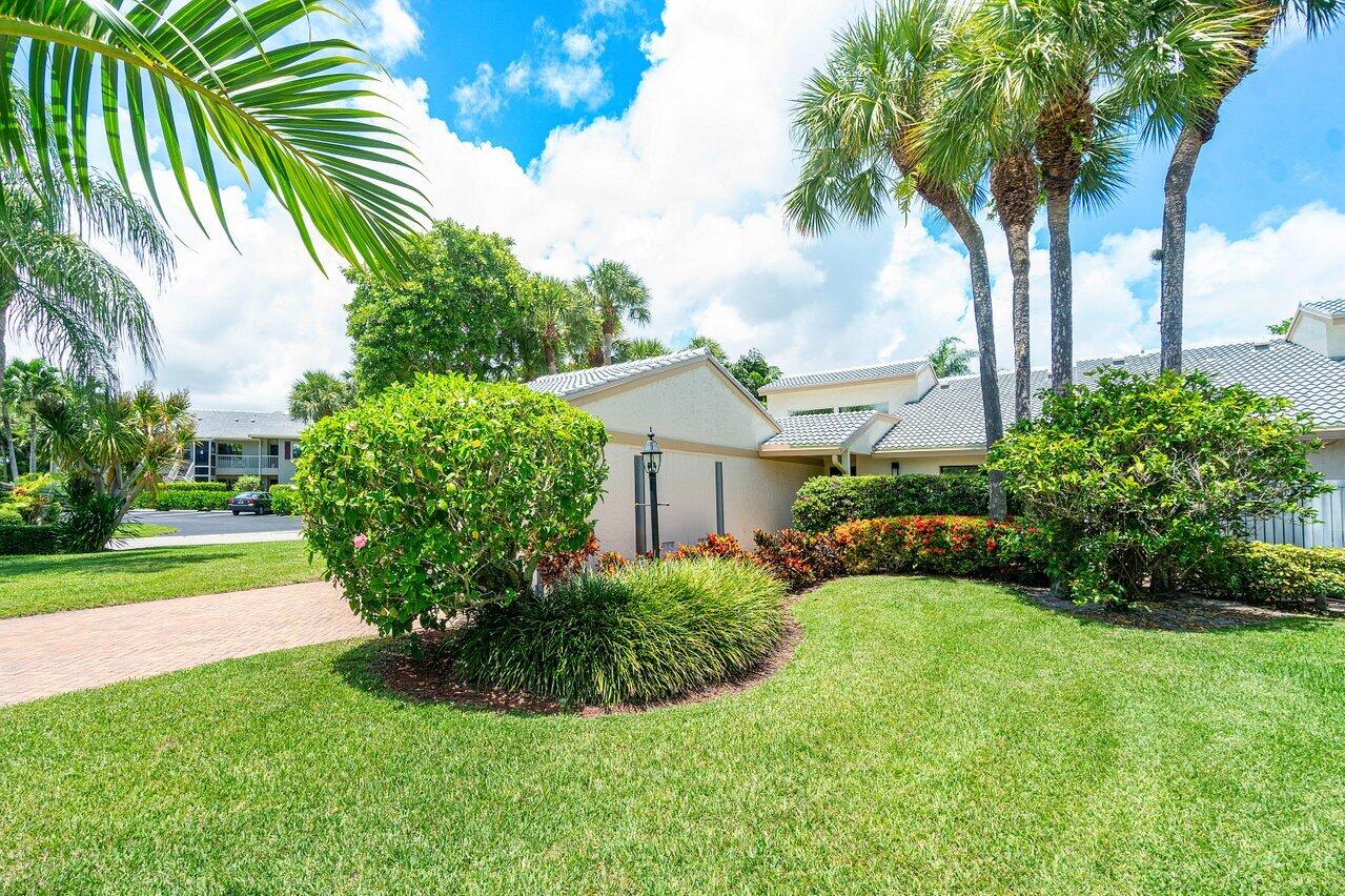 8 Eastgate Drive A