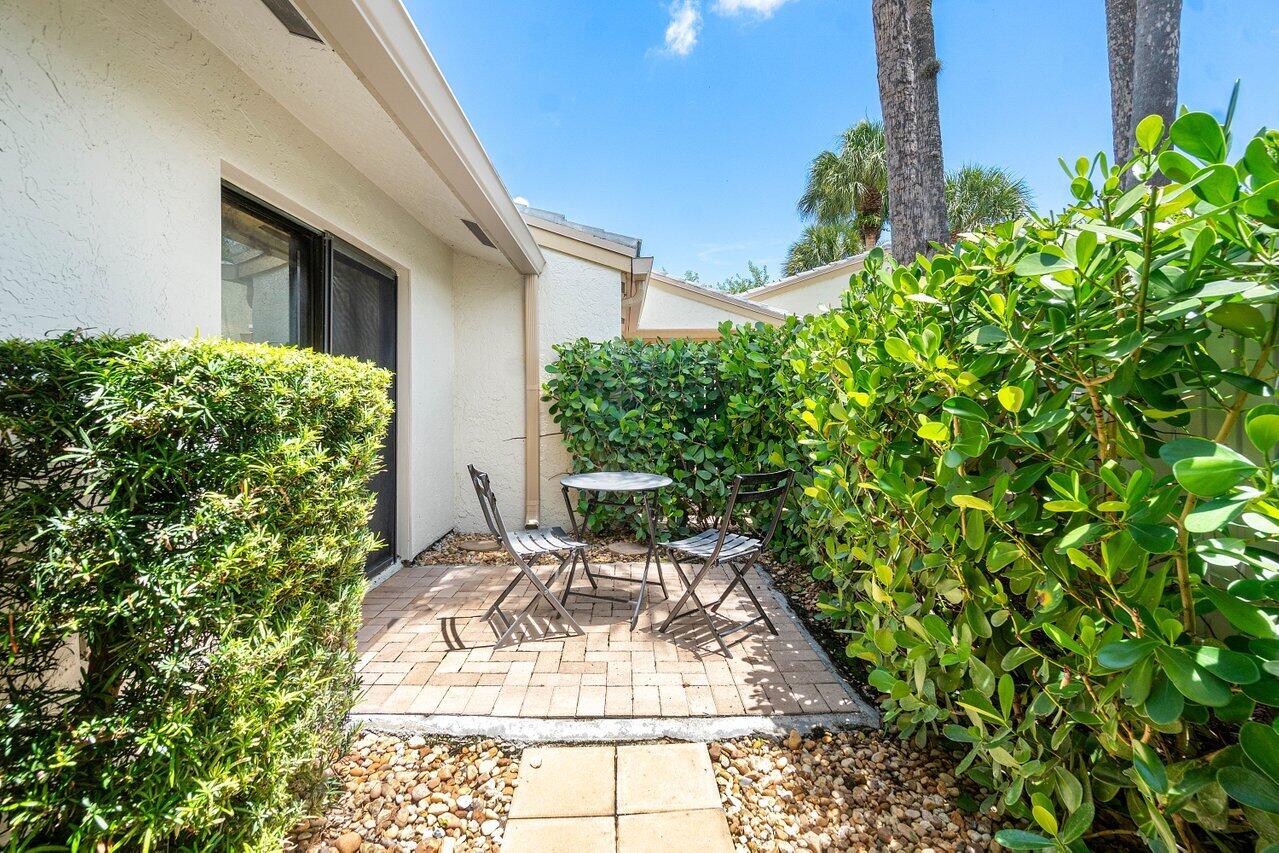 8 Eastgate Drive A