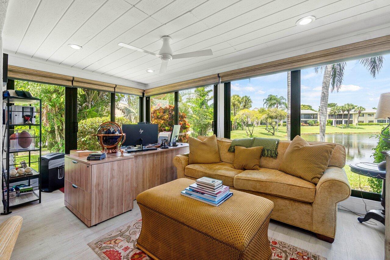 8 Eastgate Drive A