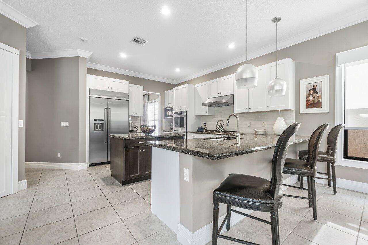 9542 Eden Roc Court