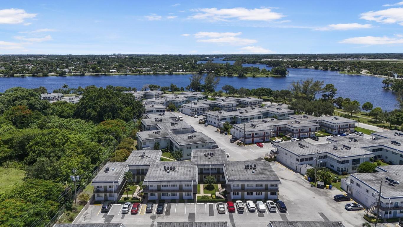 2920 Cynthia Lane 102, Lake Worth Beach Unit: 102