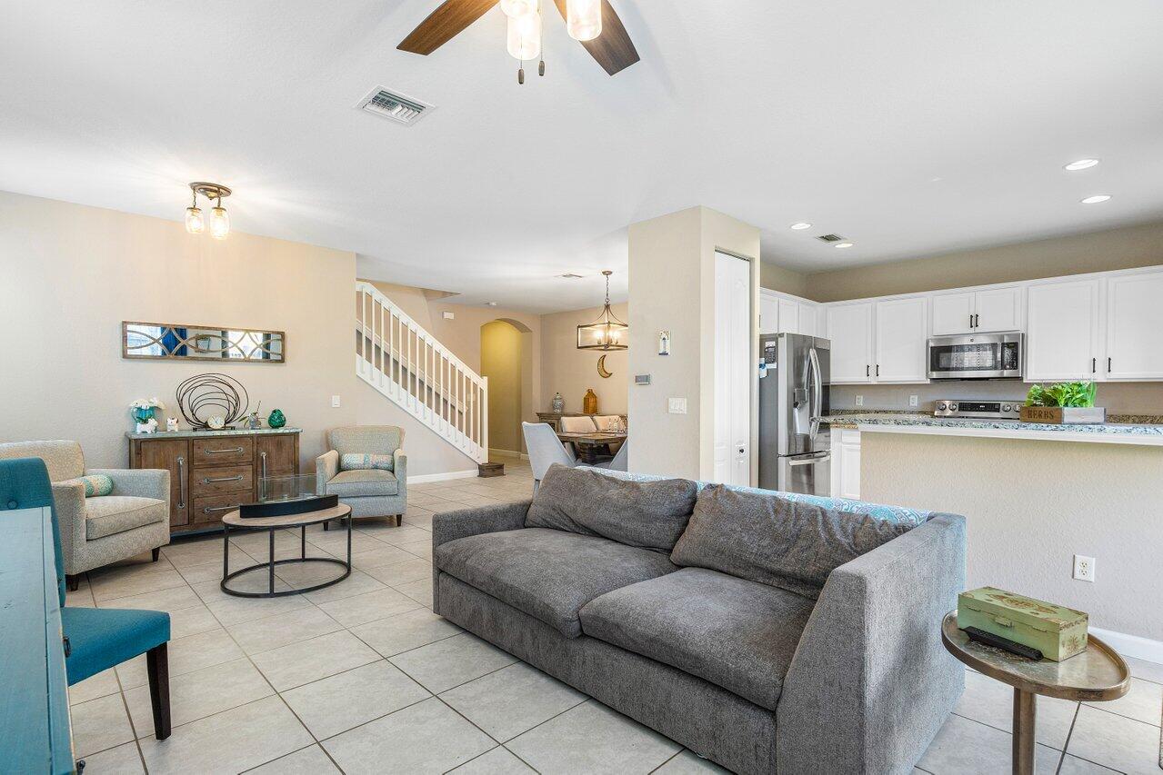 9571 Town Parc Circle S