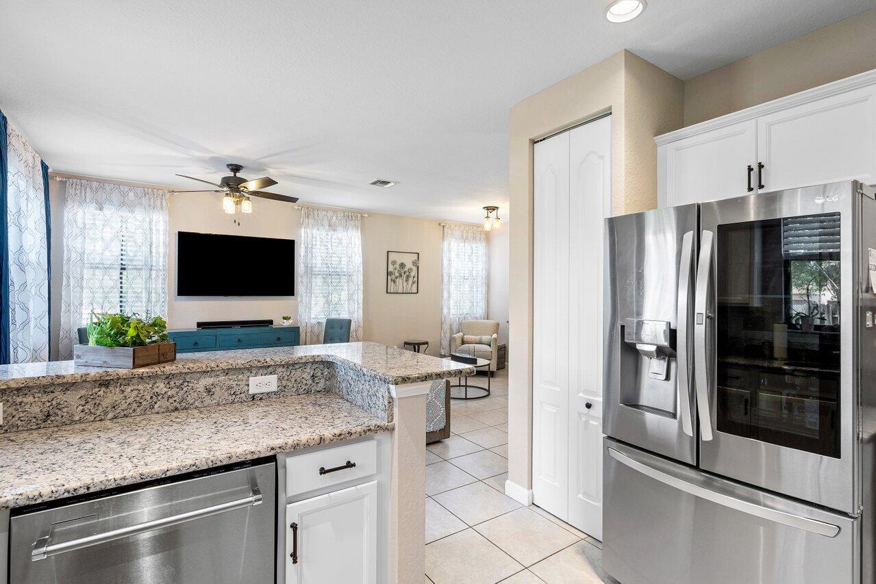 9571 Town Parc Circle S