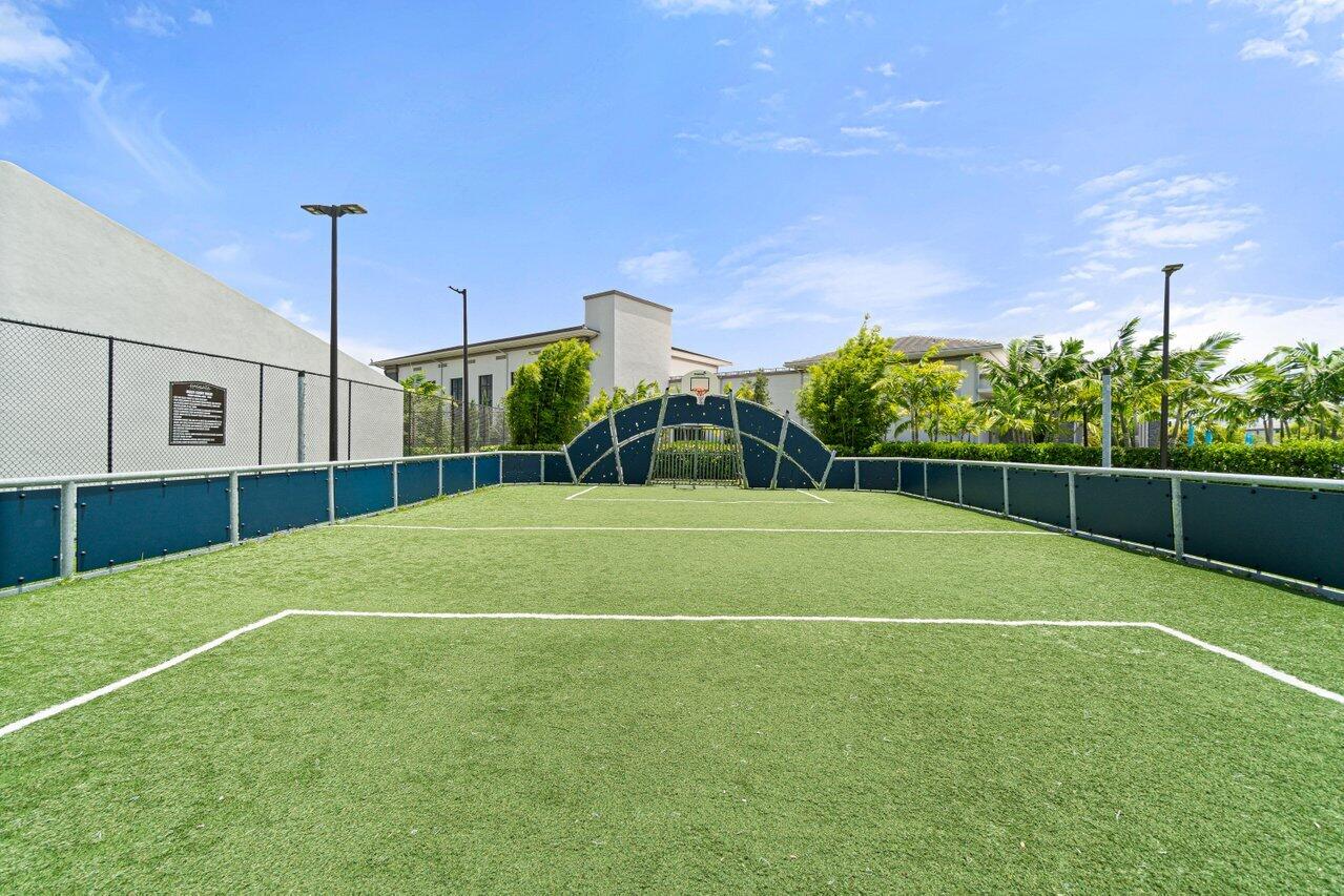 9571 Town Parc Circle S