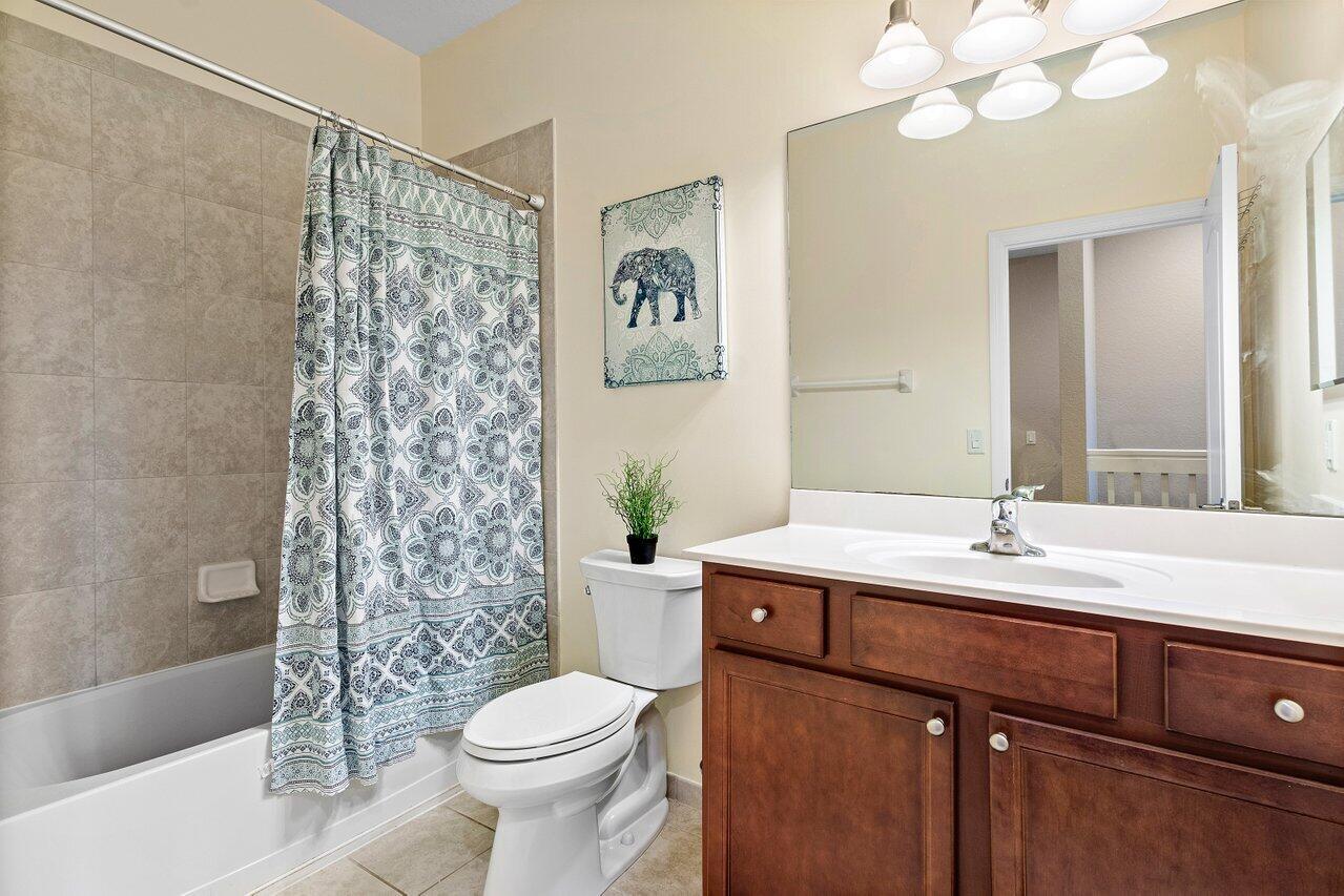 9571 Town Parc Circle S