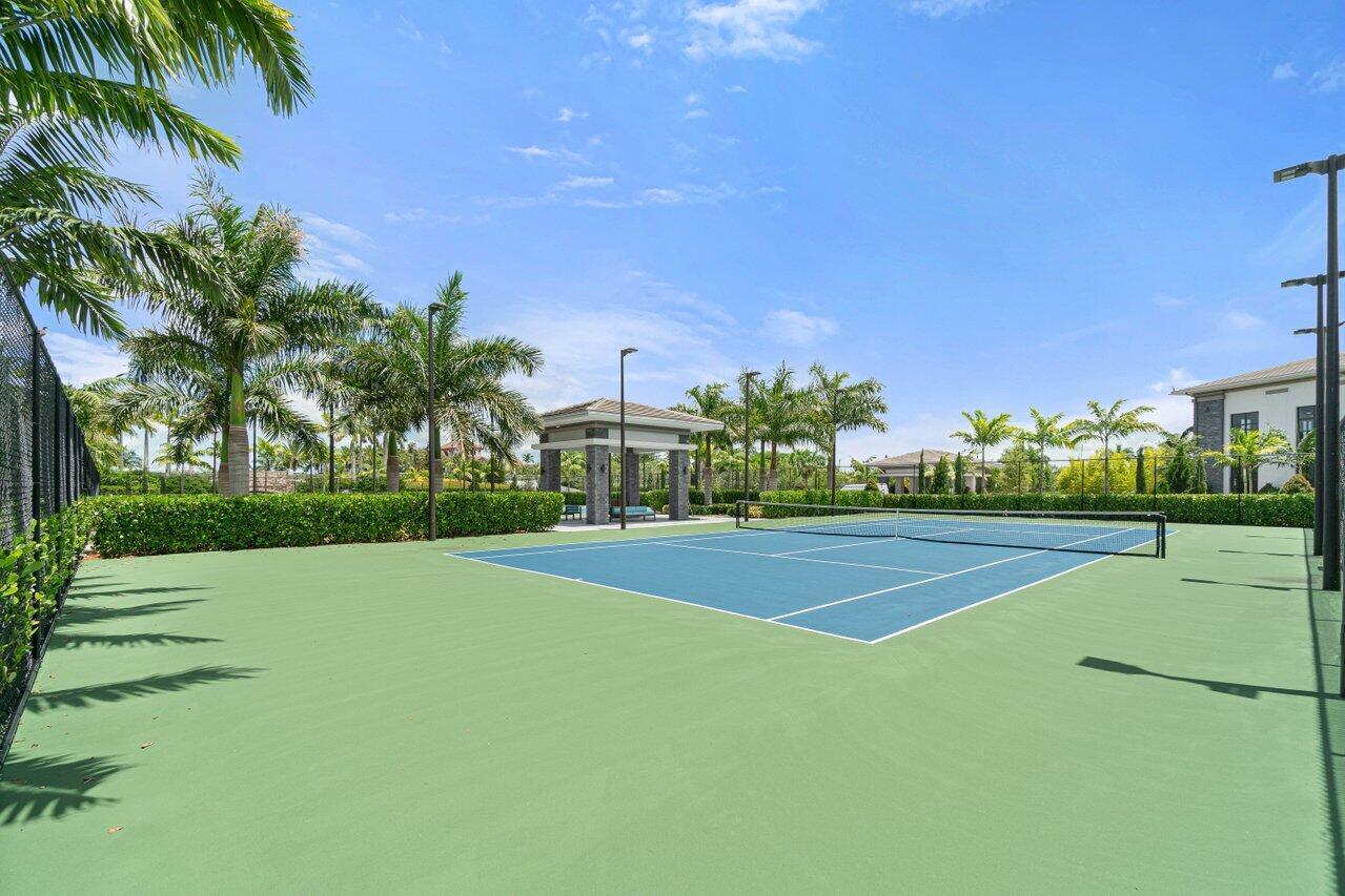 9571 Town Parc Circle S