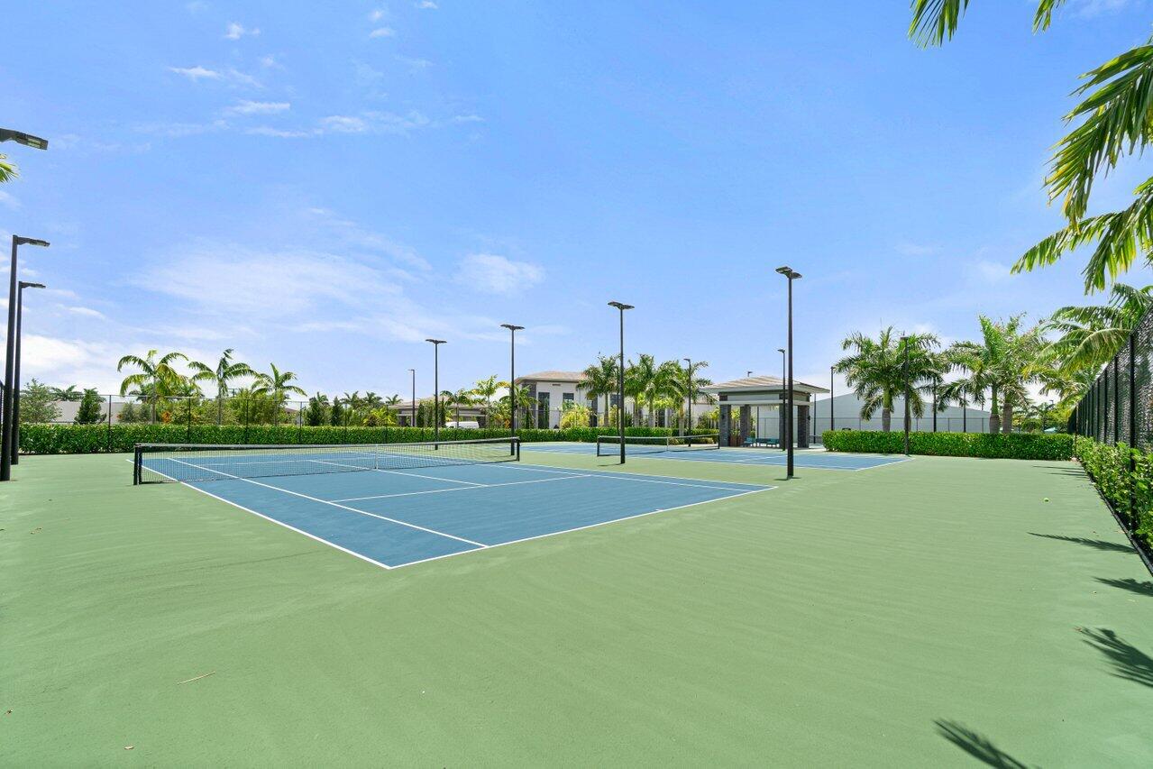 9571 Town Parc Circle S