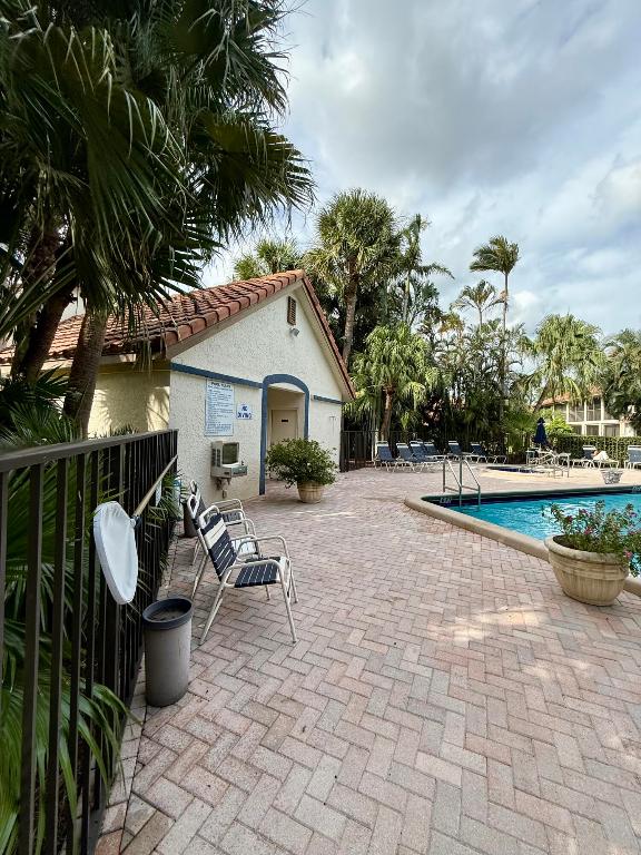 7888 La Mirada Drive, Boca Raton