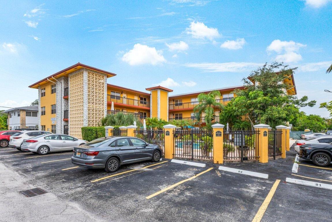 744 NE 14th Avenue 2