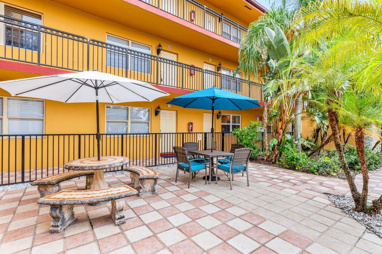 744 NE 14th Avenue 2
