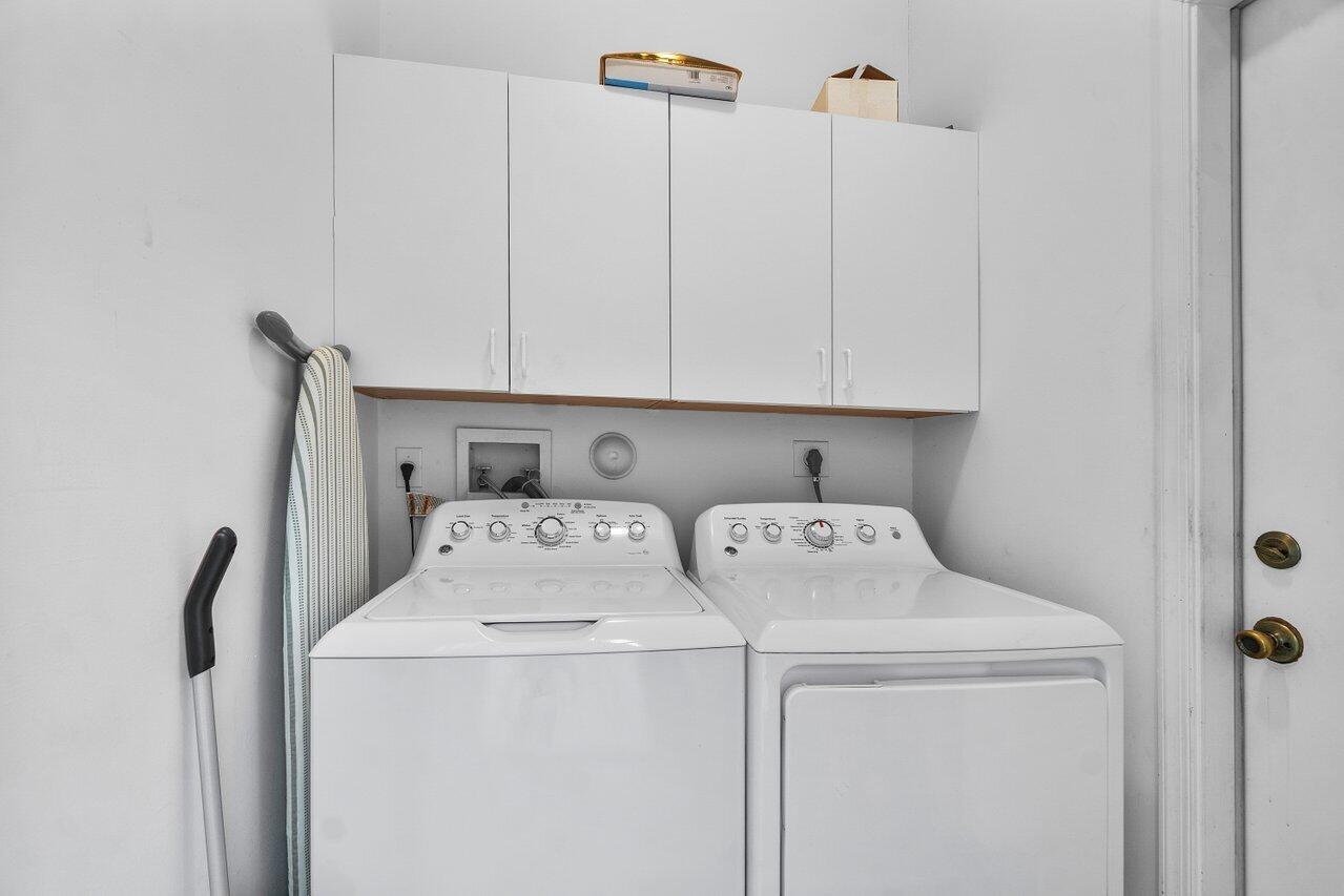 5609 Marseilles Port Lane