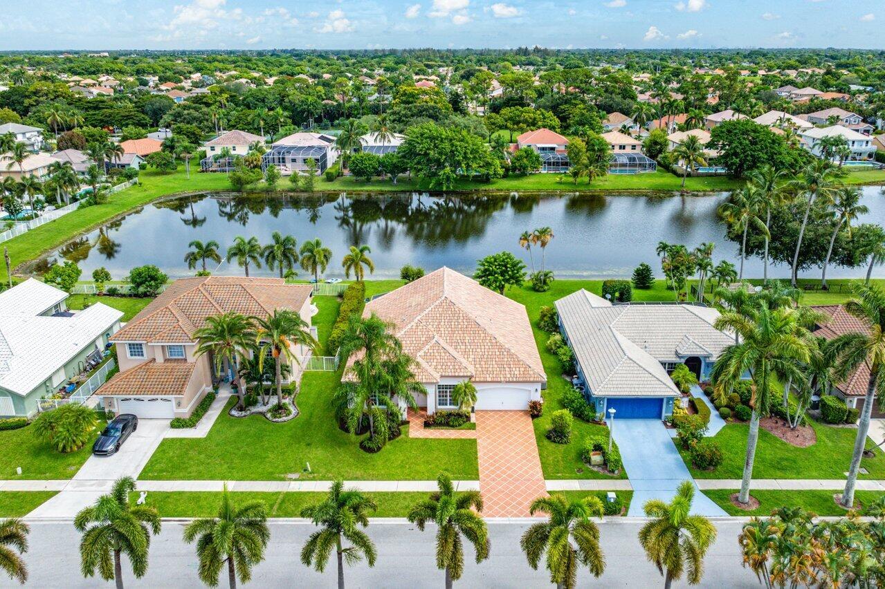 5609 Marseilles Port Lane