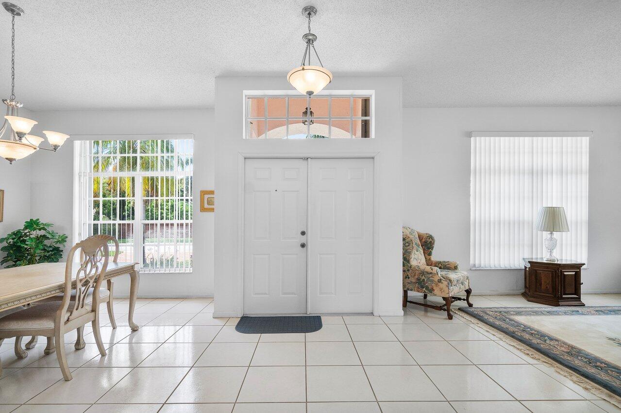 5609 Marseilles Port Lane
