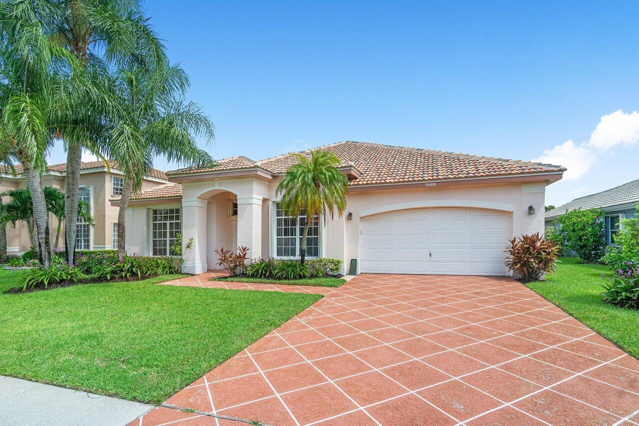 5609 Marseilles Port Lane